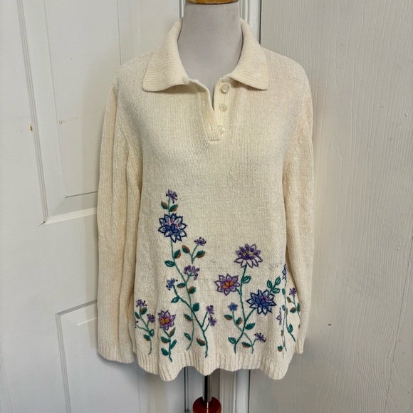 Alfred Dunner Sweaters - Vintage Alfred Dunner Embroidered Sweater